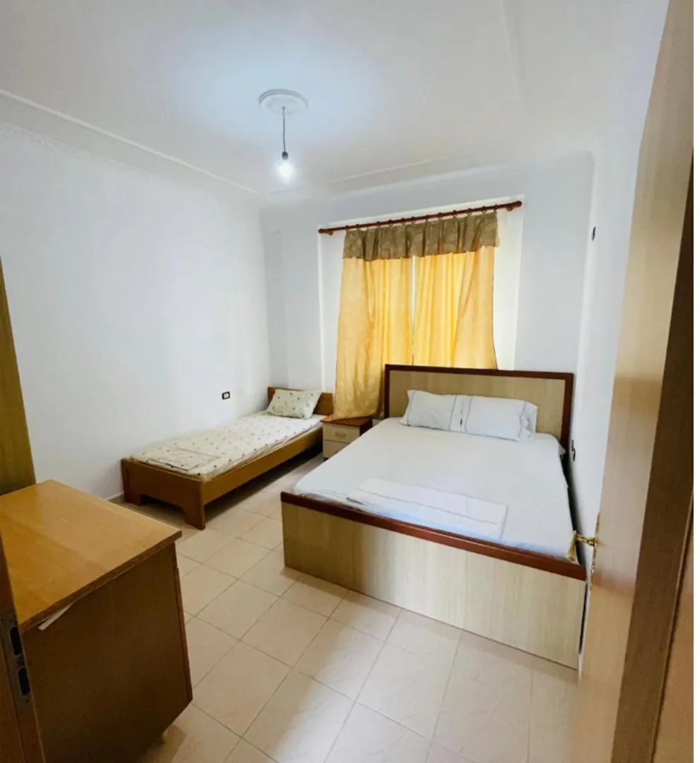 Seaside Apartments Golem אלבניה