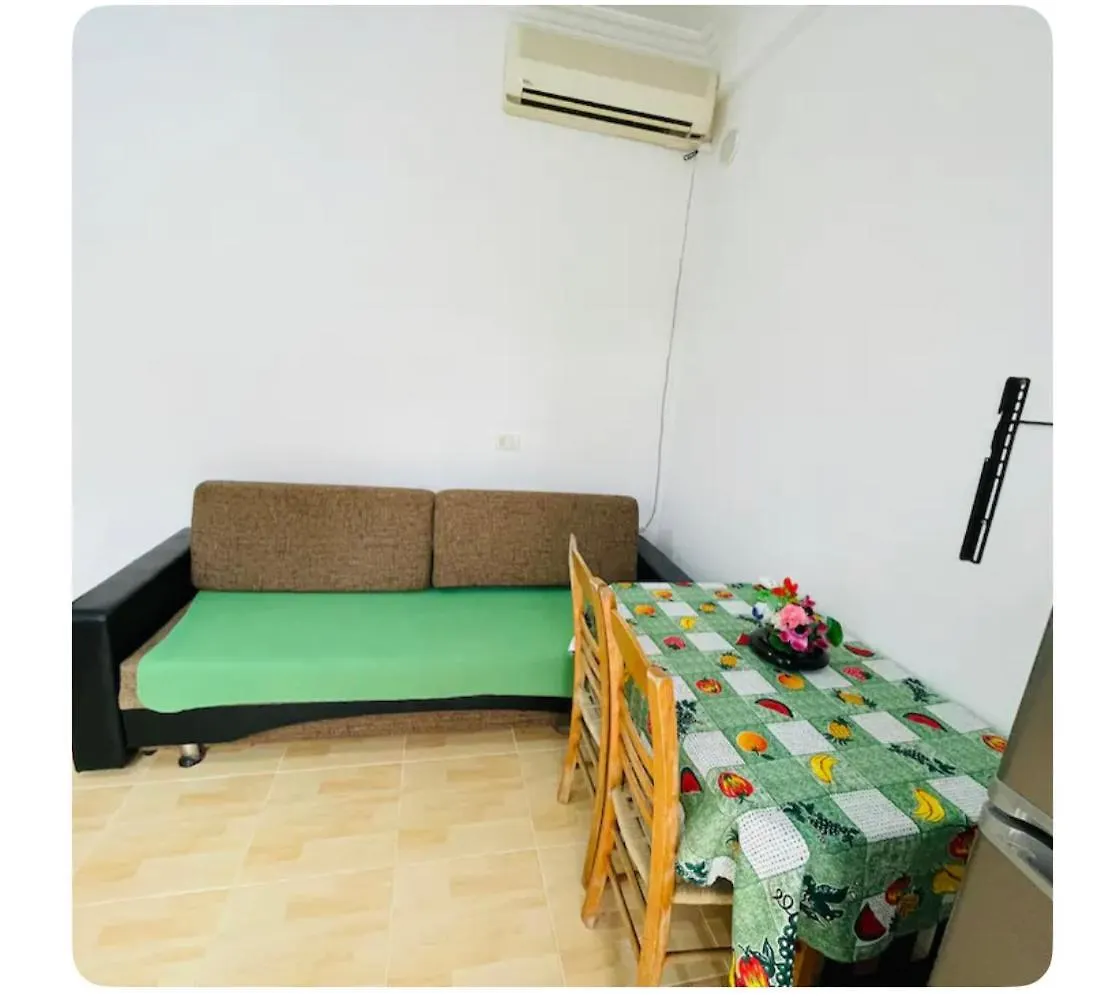 Seaside Apartments Golem אלבניה