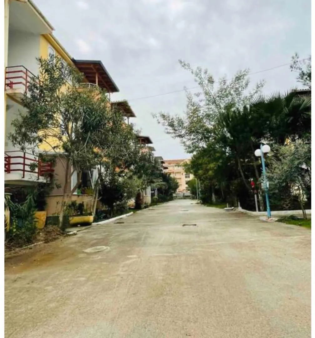 Seaside Apartments Golem Golem
