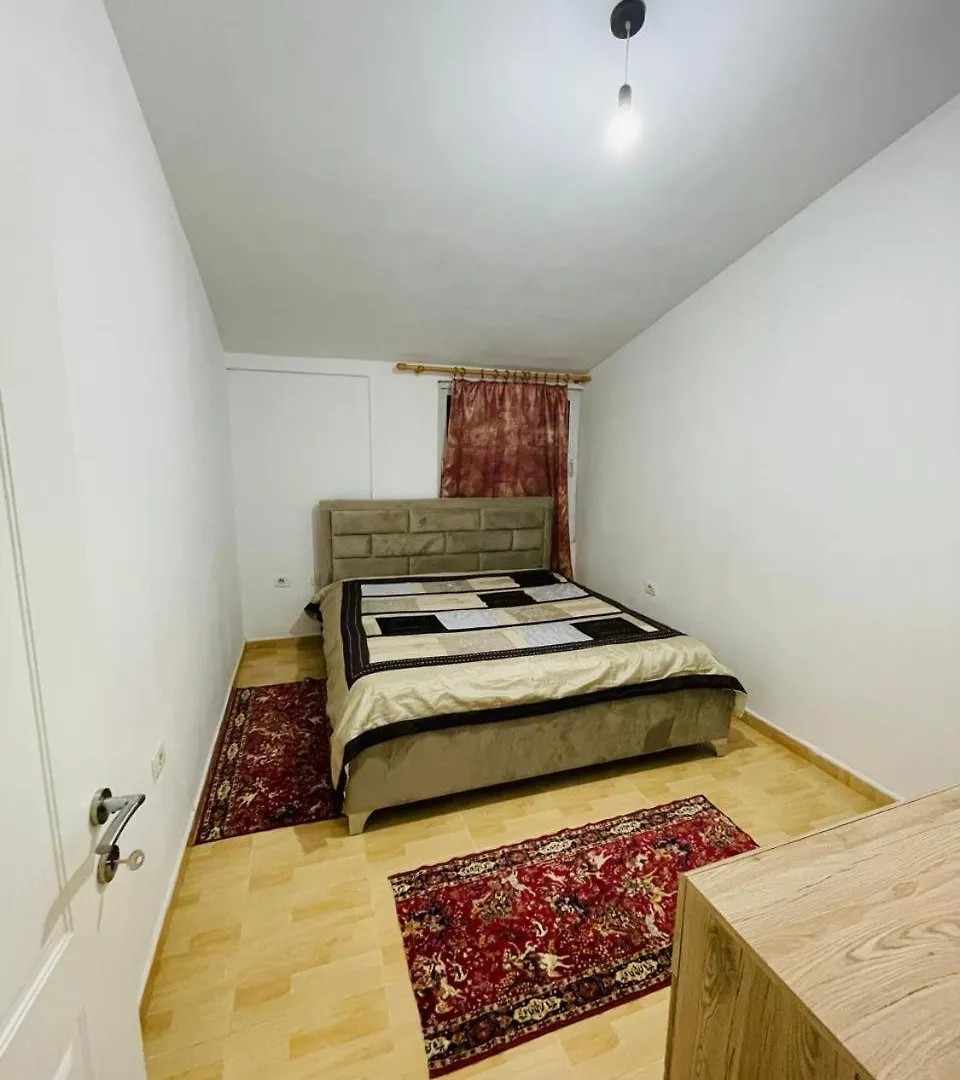 Seaside Apartments Golem אלבניה